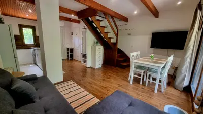 Nappali a galéria lépcsővel